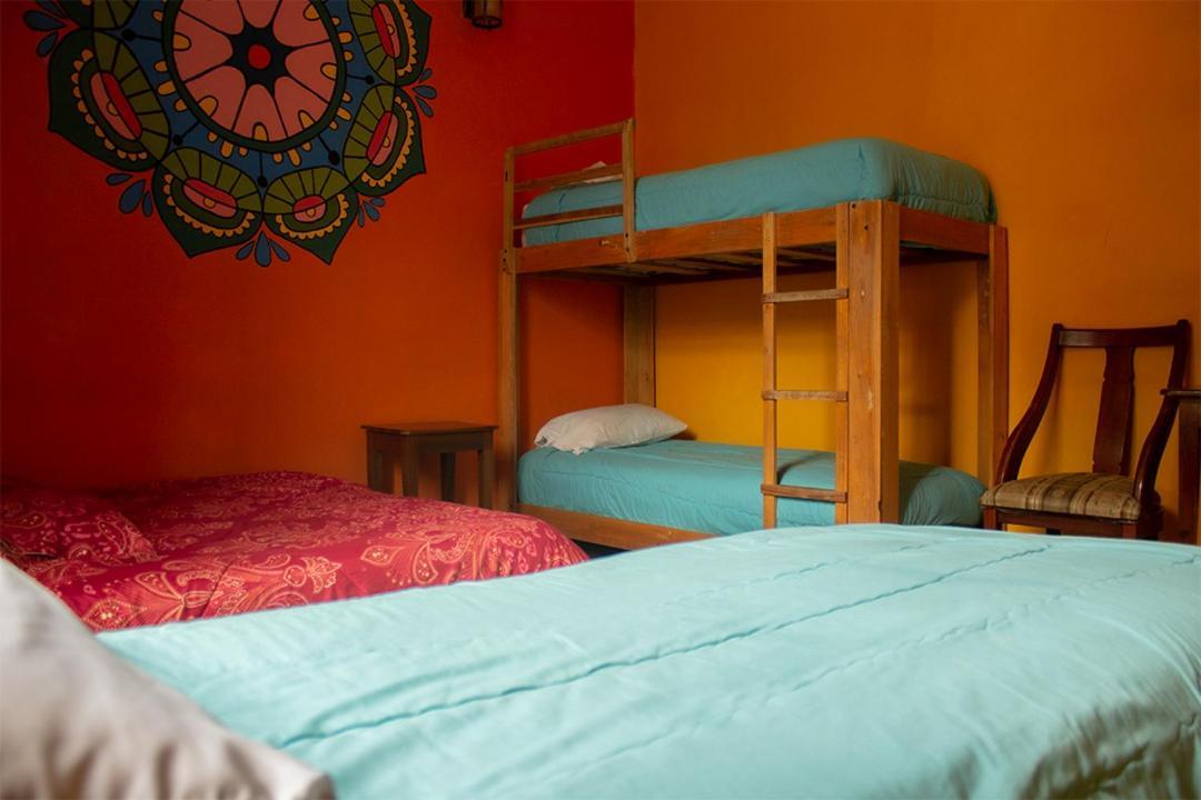 Hostal Cafe Tiana Latacunga Rom bilde