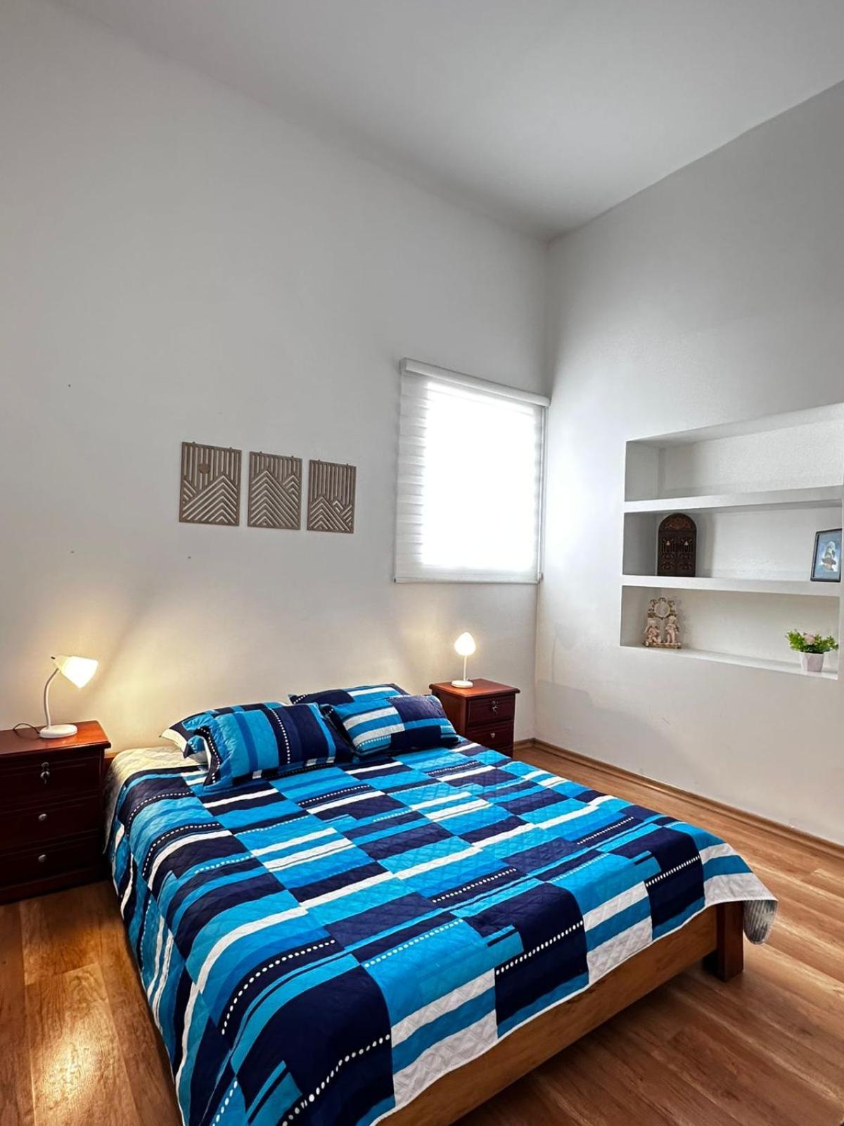Hostal Cafe Tiana Latacunga Rom bilde
